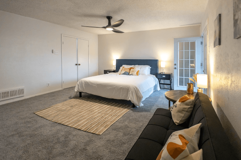 Rowlett House: 6710 La Costa Dr