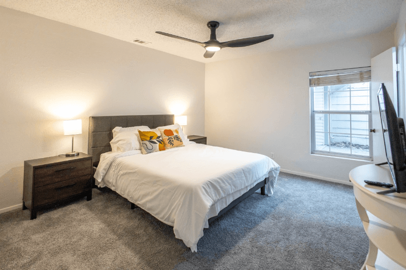 Rowlett House: 6710 La Costa Dr