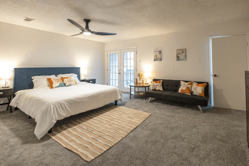 Rowlett House: 6710 La Costa Dr