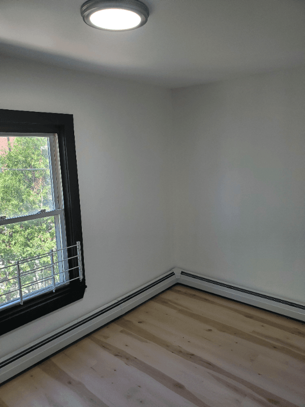 Dover Apartment: 20 Pierce St