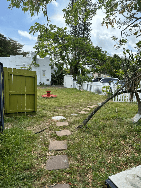 Dania Beach House: 224 SW 14th Street