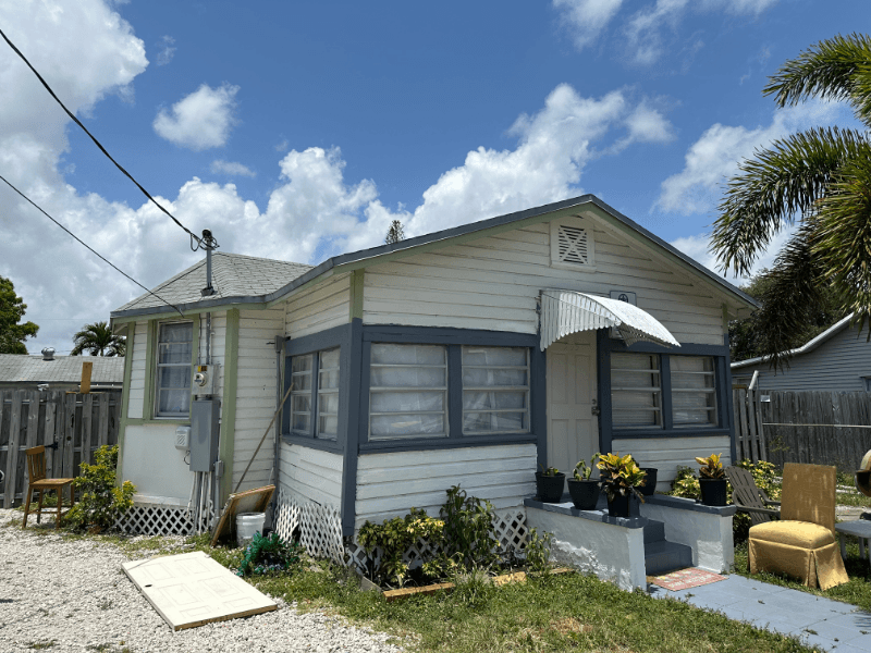 Dania Beach House: 233 NW 5th Avenue
