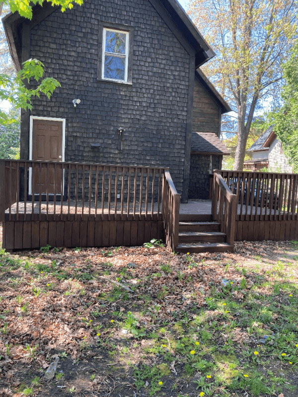 Potsdam House: 10 Bay St