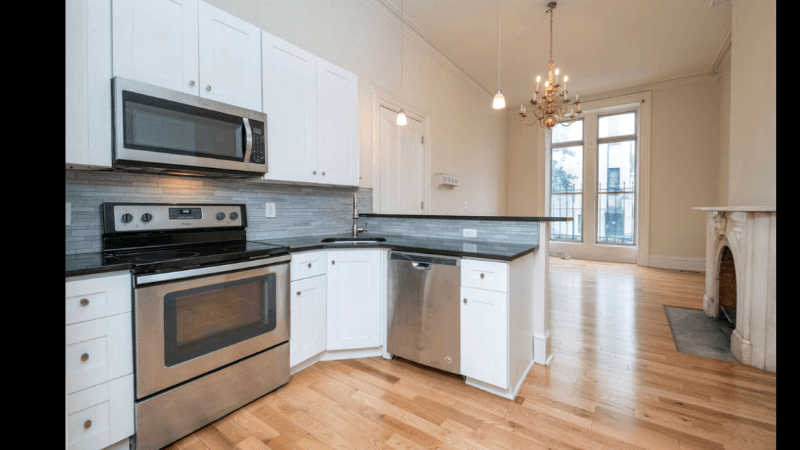 Baltimore Apartment: 32 E Preston St
