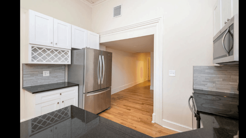 Baltimore Apartment: 32 E Preston St