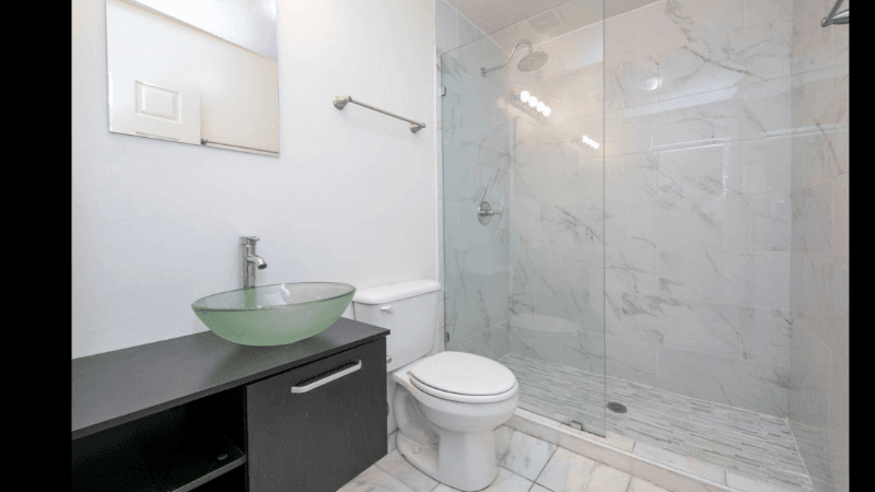 Baltimore Apartment: 32 E Preston St