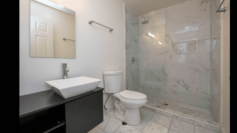 Baltimore Apartment: 32 E Preston St