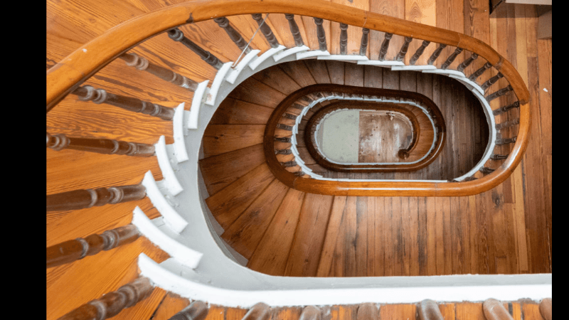 Baltimore Apartment: 32 E Preston St