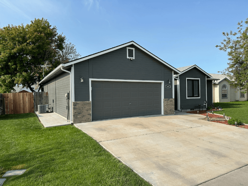 Mountain Home House: 1665 Peregrine Dr