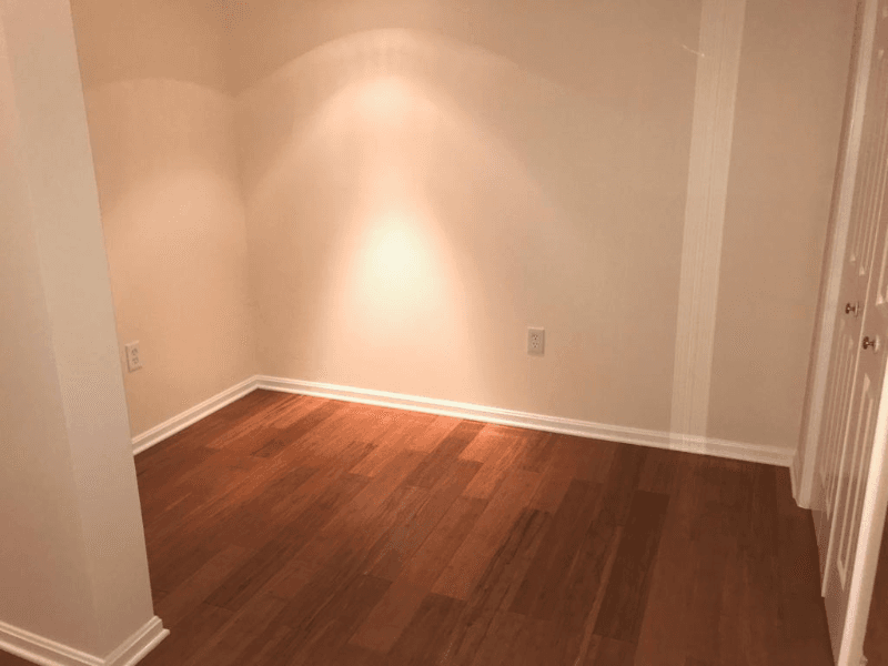 Arlington Apartment: 1400 12th St N