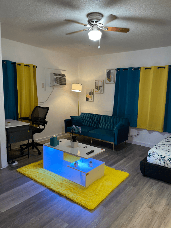 Hollywood Condo: 2119 N 23 Ave