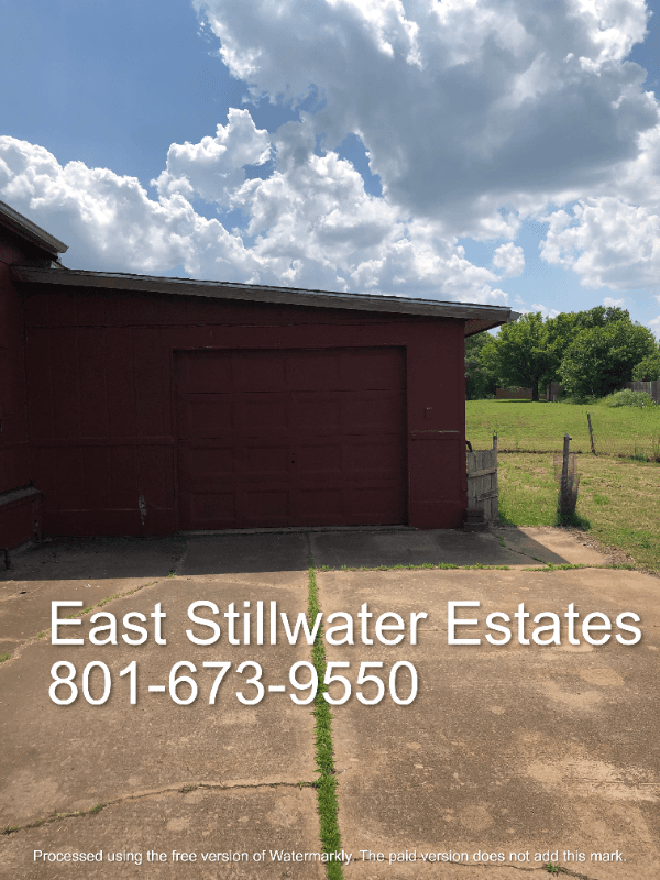 Stillwater House: 3230 E Stonegate Ave
