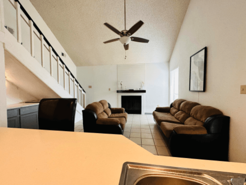 Lawton House: 4834 SE Brown St
