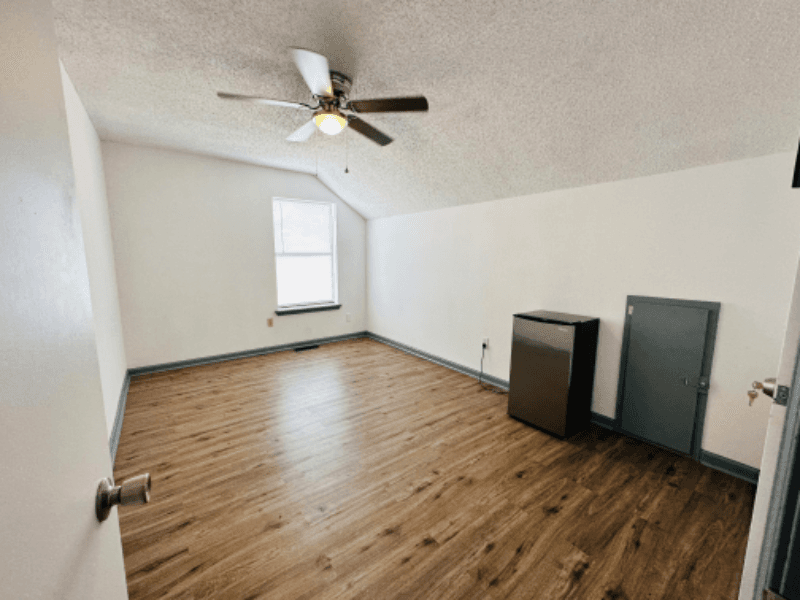 Lawton House: 4834 SE Brown St