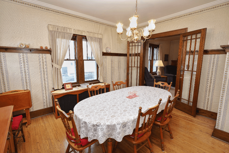 Rochester House: 809 1st Street NW