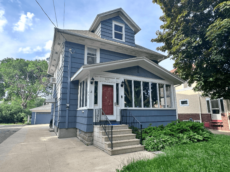 Rochester House: 809 1st Street NW