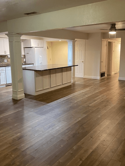 fair Oaks House: 8814 Mohawk way