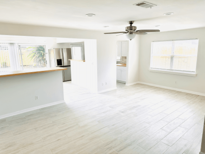 Jacksonville House: 1057 Knoll Cove