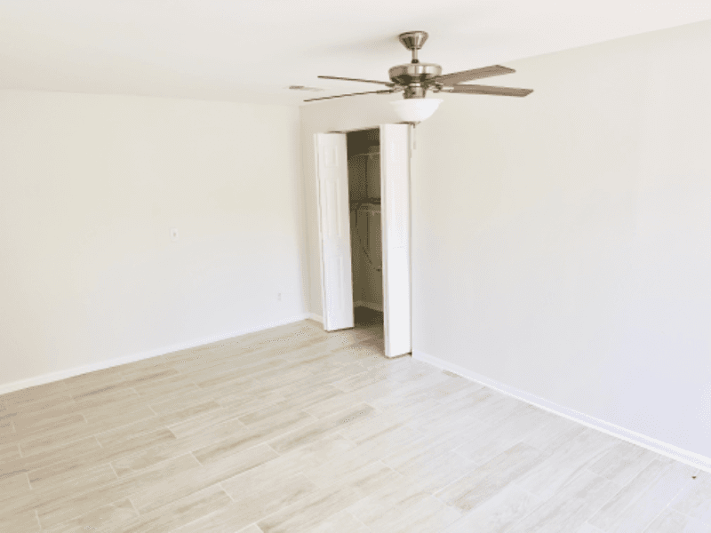 Jacksonville House: 1057 Knoll Cove