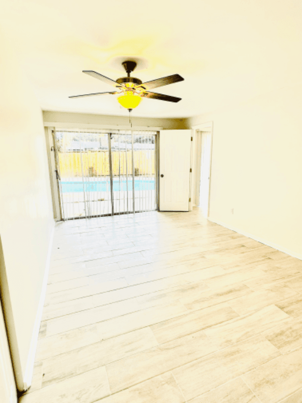 Jacksonville House: 1057 Knoll Cove