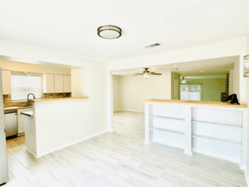 Jacksonville House: 1057 Knoll Cove