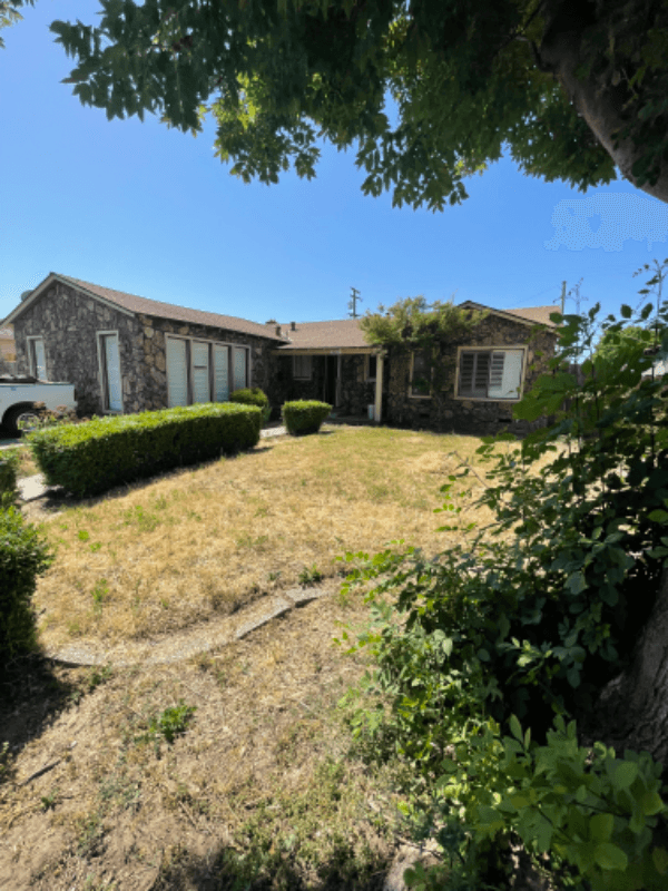 Modesto House: 416 Bruce Ave