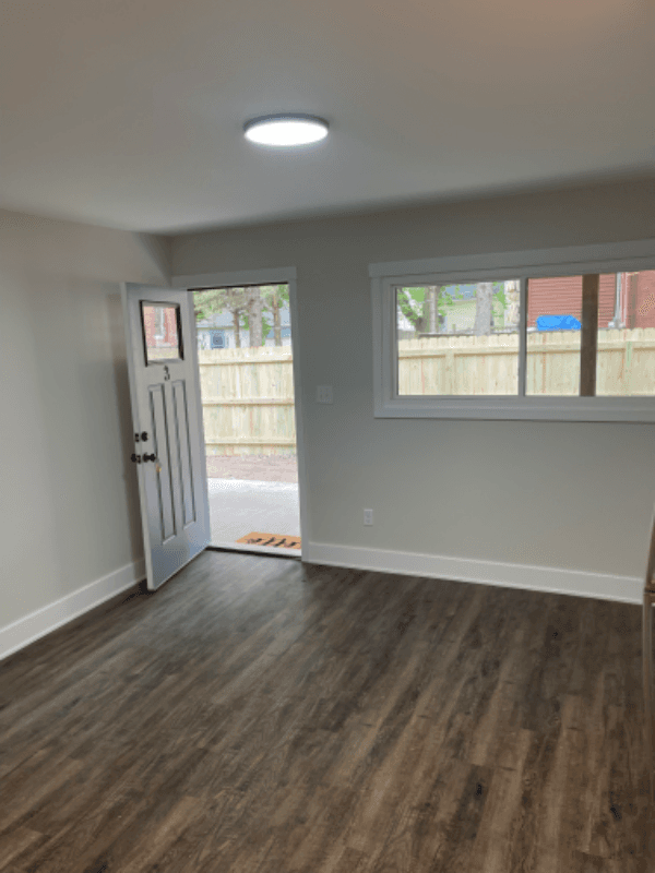 Saint Joseph Apartment: 1117 Nile’s ave