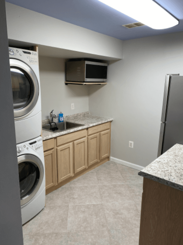 Sterling Apartment: 45554 Grand Central Square