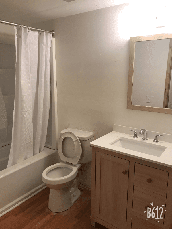 bellevue House: 4605 123rd ave se