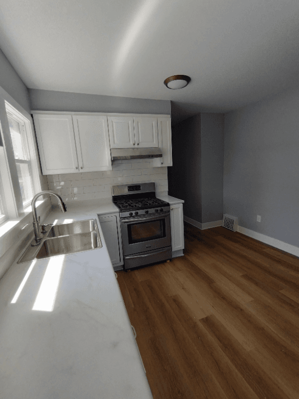Minneapolis Apartment: 2643 12th Avenue S