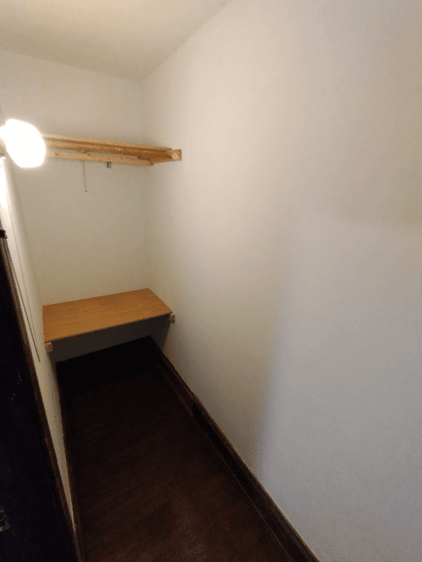 Minneapolis Apartment: 2643 12th Avenue S