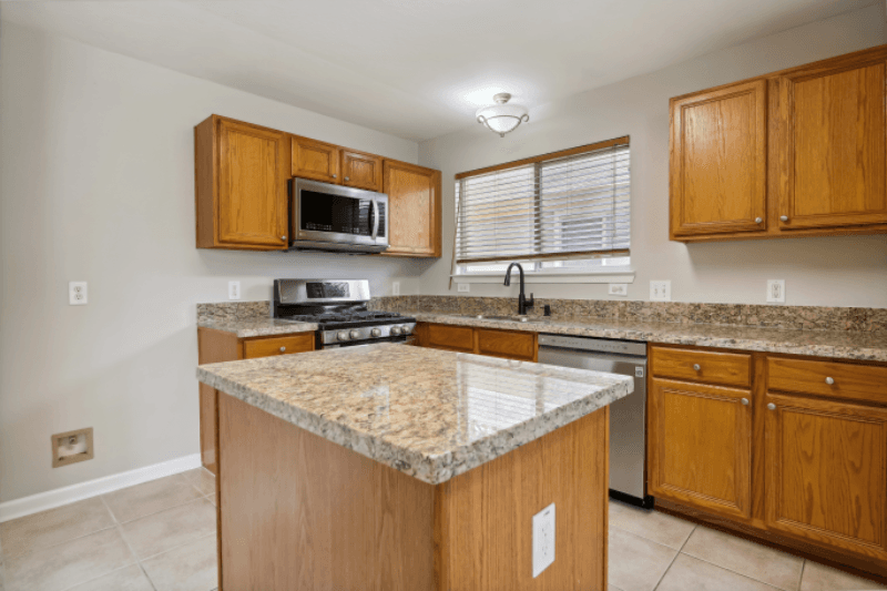 Katy House: 6103 Elton Knolls Street