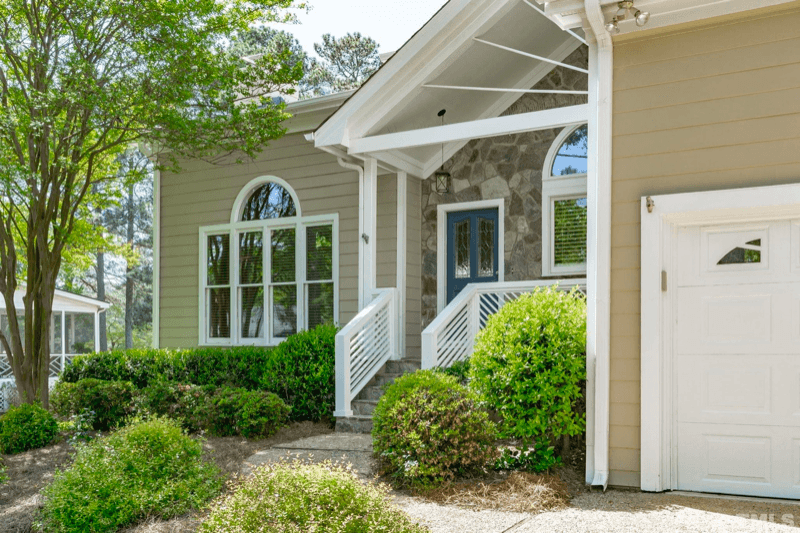 Raleigh House: 8845 Wildwood Links