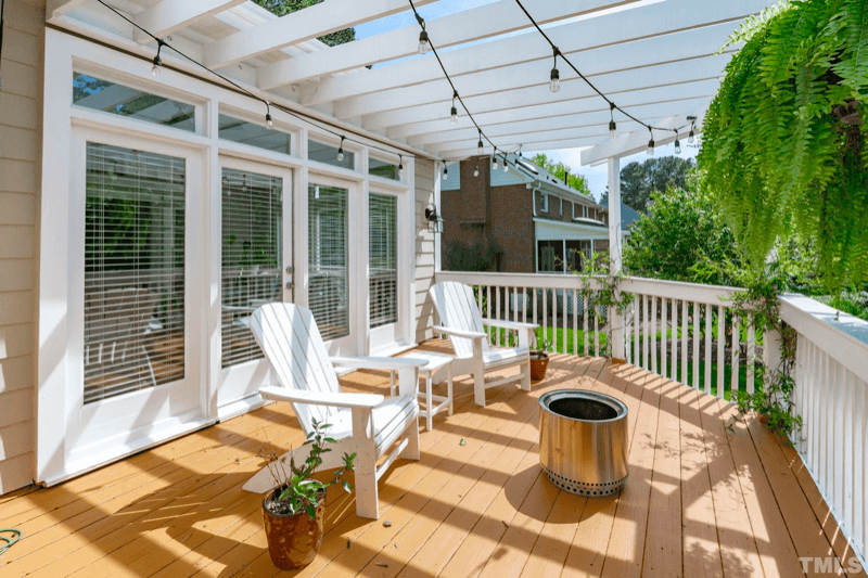 Raleigh House: 8845 Wildwood Links