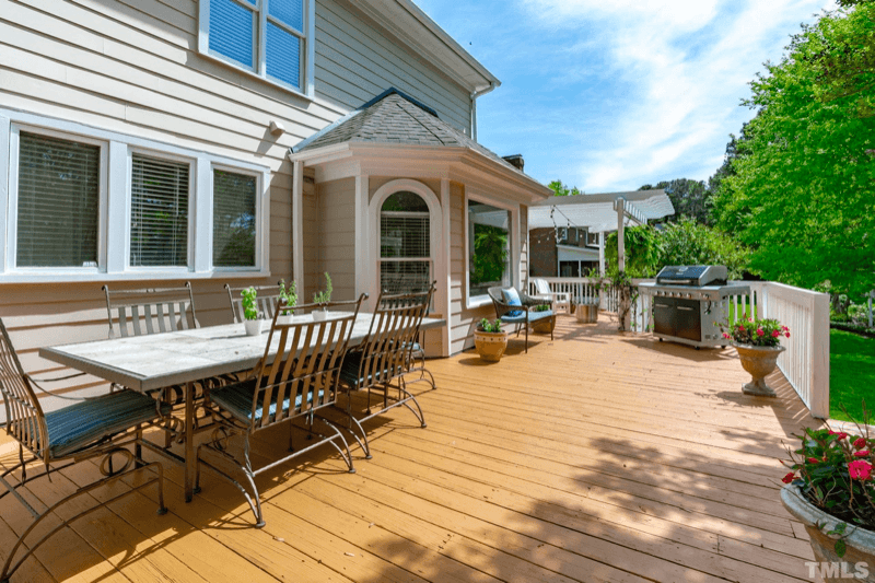 Raleigh House: 8845 Wildwood Links