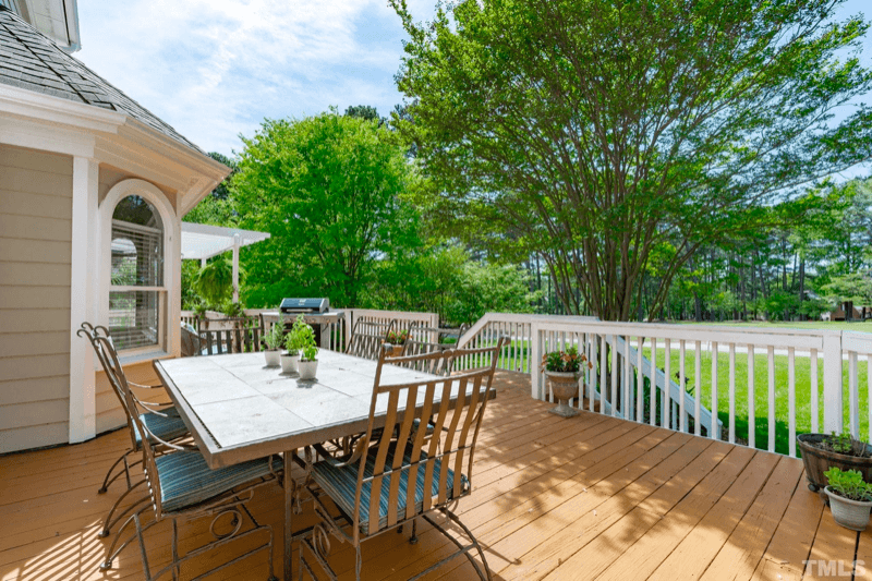 Raleigh House: 8845 Wildwood Links