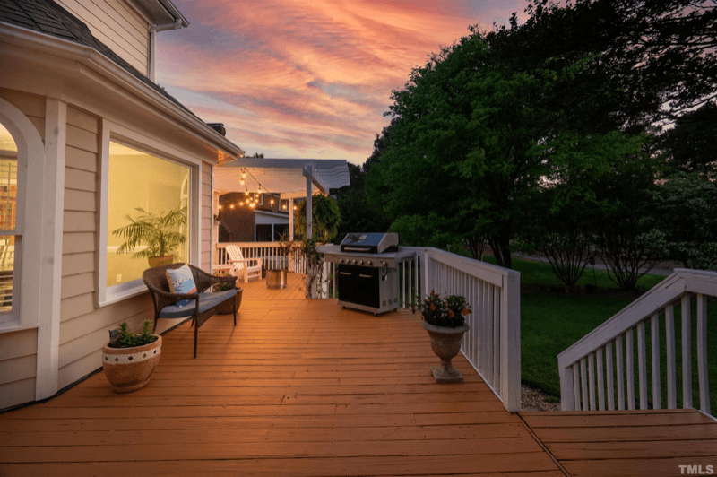Raleigh House: 8845 Wildwood Links