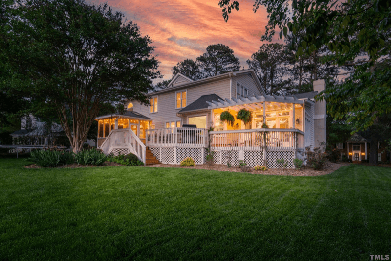 Raleigh House: 8845 Wildwood Links