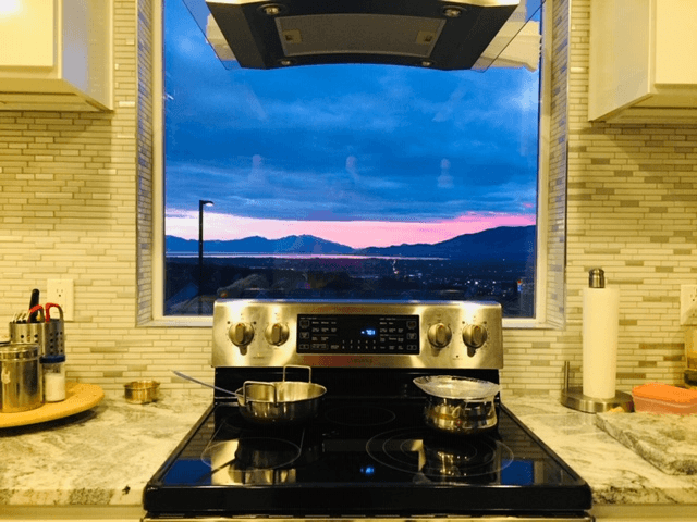 Lehi House: 4487 N Foxtrail Cir