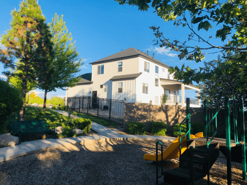 Lehi House: 4487 N Foxtrail Cir