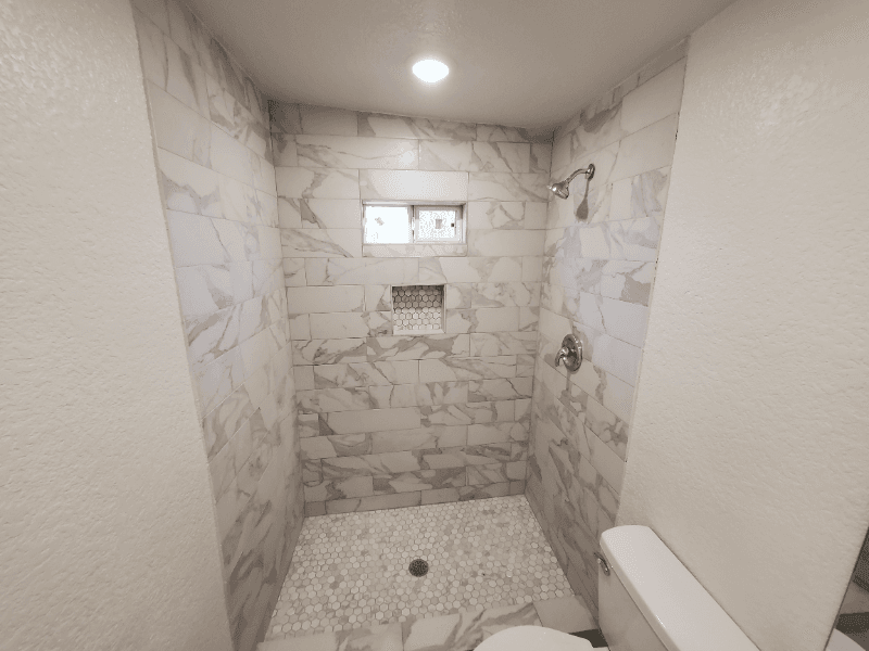 San Antonio House: 1923 W Poplar St