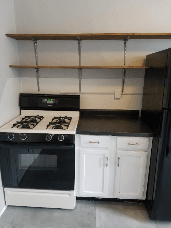 Lansing Apartment: 1135 S Grand Ave