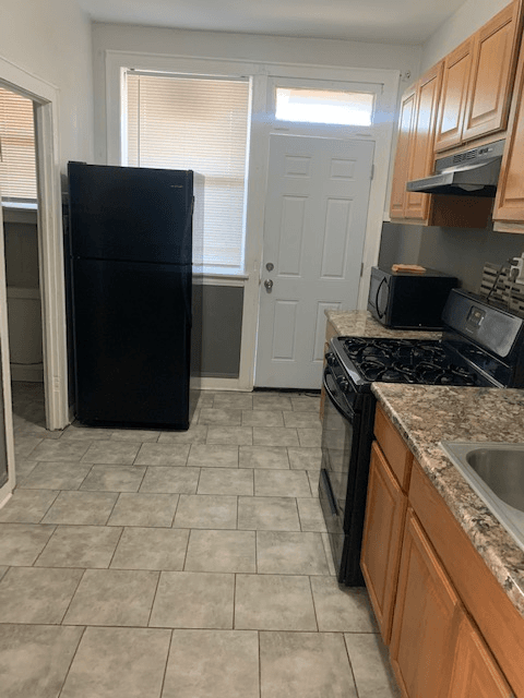 Chicago Apartment: 11210 S Vernon
