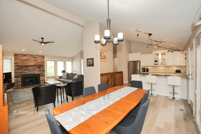 Salt Lake City House: 7533 S 3500 E, Salt Lake City UT
