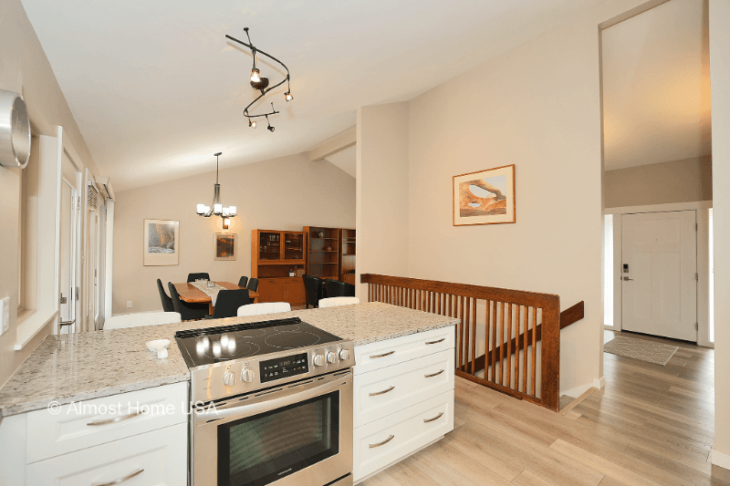 Salt Lake City House: 7533 S 3500 E, Salt Lake City UT
