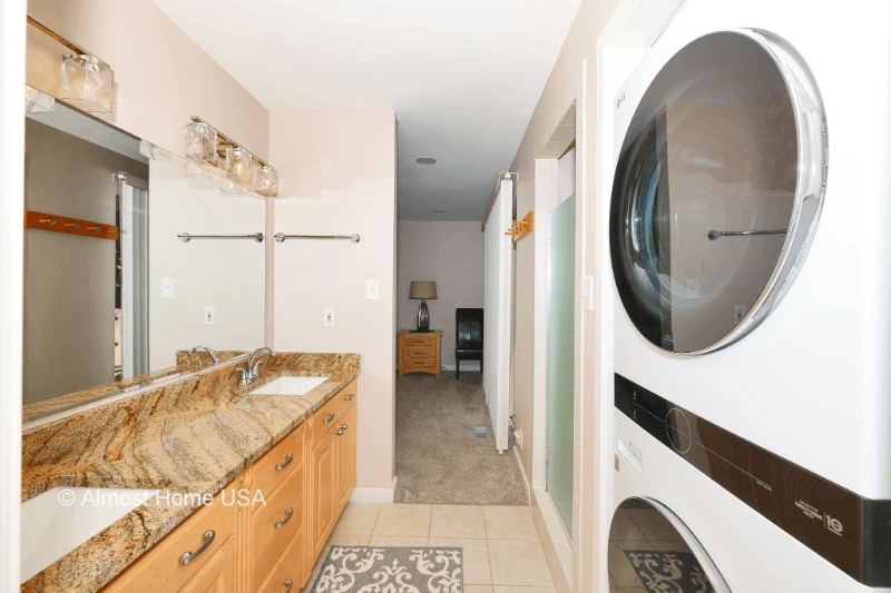 Salt Lake City House: 7533 S 3500 E, Salt Lake City UT