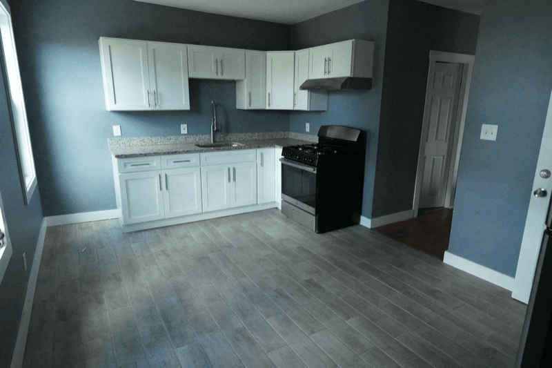 fall river House: 138 New Boston Road