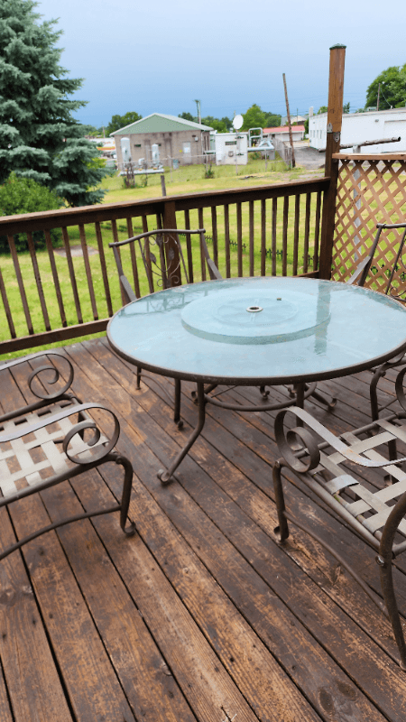Amherst House: 44840 North Ridge Road