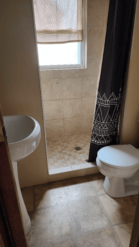 Amherst House: 44840 North Ridge Road