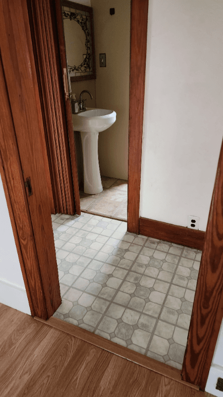 Amherst House: 44840 North Ridge Road